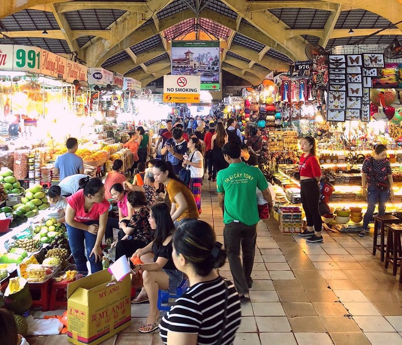 Chợ ở Việt Nam 